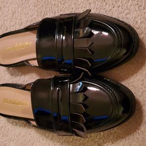 Black loafer mule